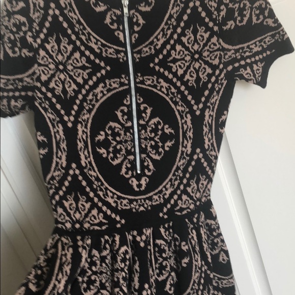 Romeo+Juliet couture - Picture 3 of 4